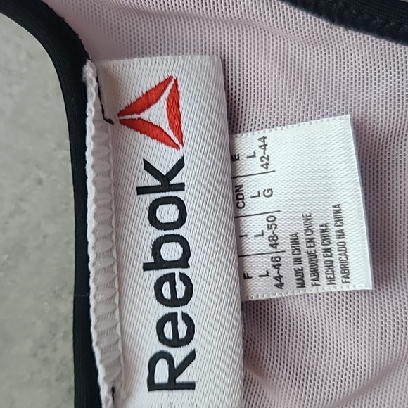 NWOT Reebok Sports Bra - Picture 2 of 5